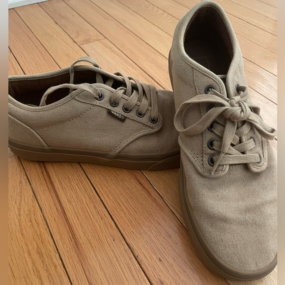 Men’s Vans size 8.  My son wore them one time.  Excellent condition. - Picture 1 of 4